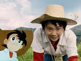 Immagine Sampei Immagine che mette a confronto fotogramma del cartone animato Sampei del 1982 e fotogramma del film live action del 2009 dedicato sempre a Sampei